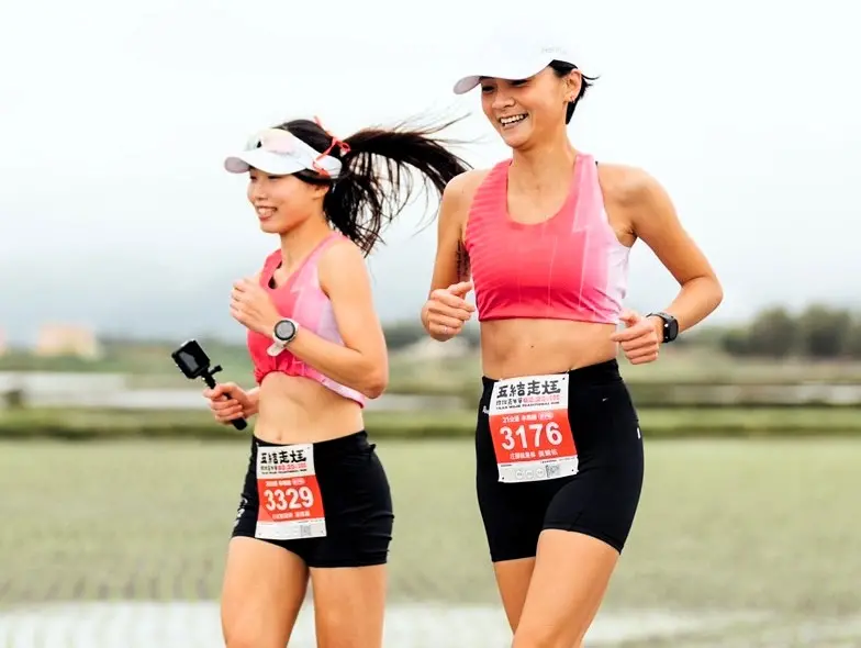 ▲正確的呼吸技巧能讓跑步更輕鬆、高效！透過調整呼吸節奏，不僅能提升運動表現，還能減少疲勞感，讓步伐更加穩定。（圖／五結走尪路跑嘉年華FB）