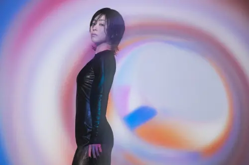 ▲宇多田光睽違6年舉辦巡迴演唱會,首度將台灣、香港列入巡迴演唱會地點,令粉絲們十分激動。(圖/SONY MUSIC提供) ▲宇多田光睽違6年舉辦巡迴演唱會,首度將台灣、香港列入巡迴演唱會地點,令粉絲們十分激動。(圖/SONY MUSIC提供)