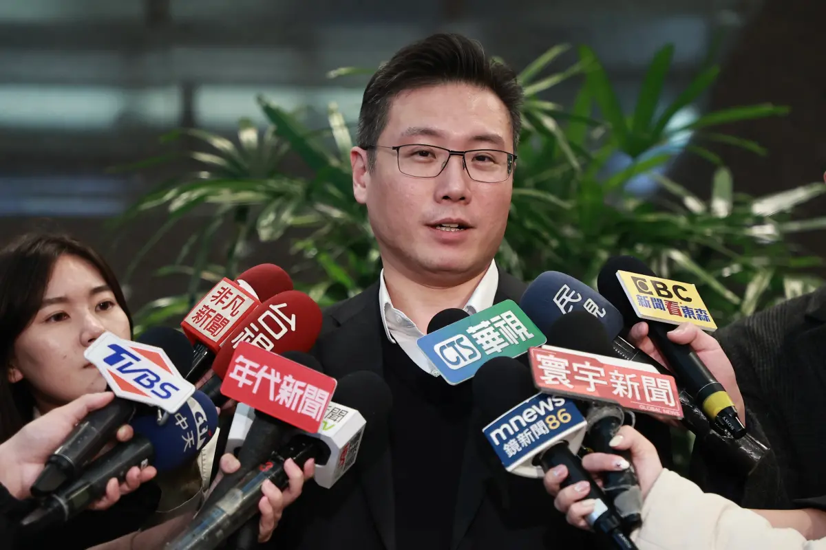 ▲針對台日職棒交流賽非國際賽事，遠雄集團副總經理楊舜欽回應質疑北市府認定標準模糊。（圖／記者葉政勳攝）