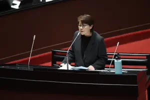 黃珊珊首質詢檢察官助理入法 陳建仁承諾任內將草案送進立院
