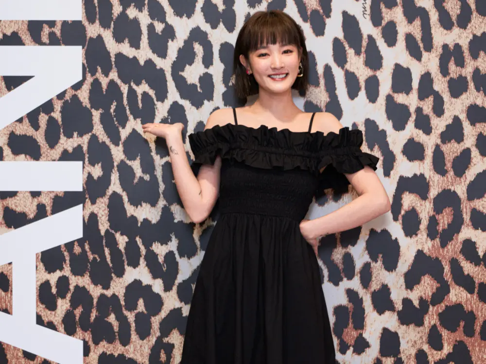 ▲自爆想嫁的人不是曹佑寧，王淨曝過年有見男友爸媽，自己媽媽也狂收祝賀喜訊。（圖／GANNI提供）