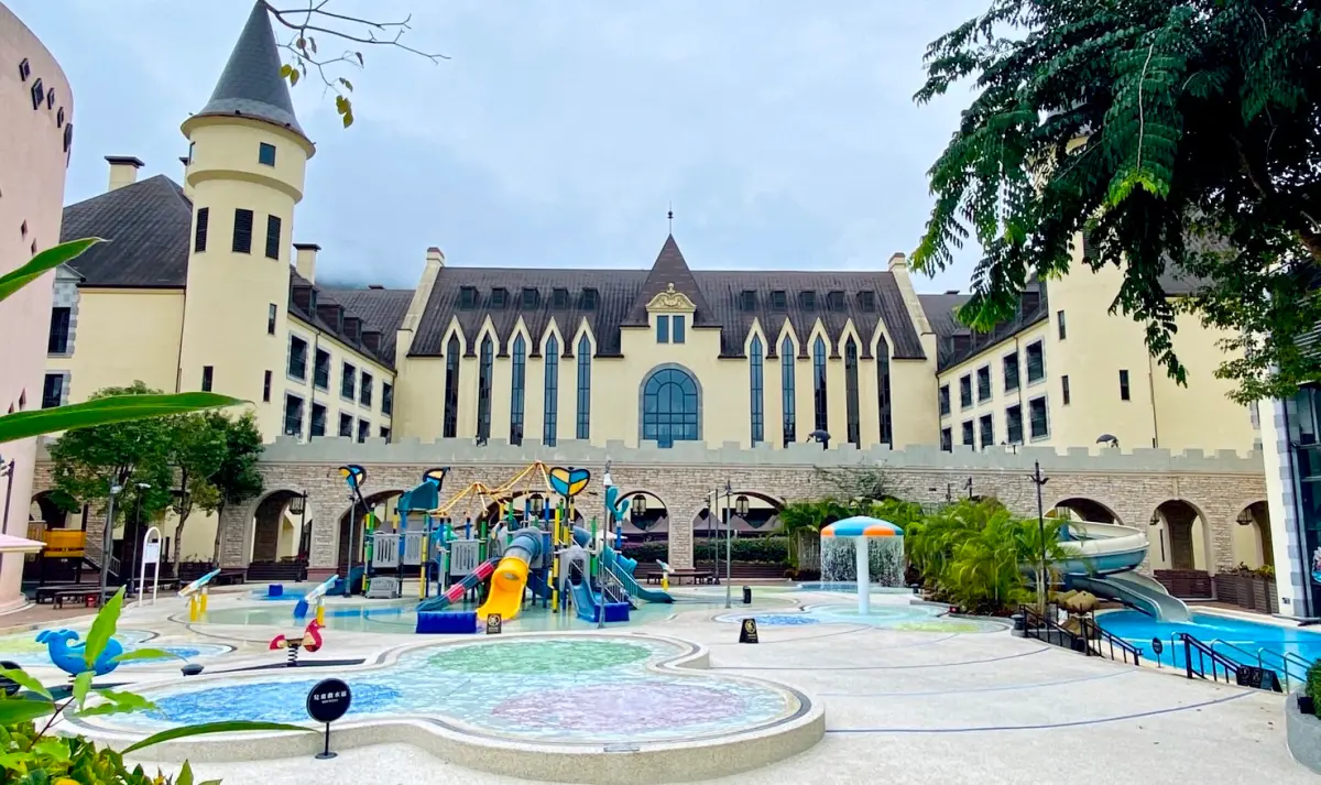 ▲農曆春節連假期間傳出國旅慘澹，連以往過年最熱門的墾丁也跌落神壇。「台版迪士尼」花蓮瑞穗天合國際酒店透露，年節住房率衝至9成，預計2025年將在台中、小琉球開幕新飯店。（圖／記者蕭涵云攝）