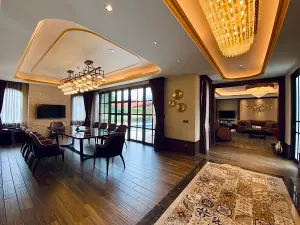 1元入住「650坪總統別墅」!瑞穗天合飯店週年慶:國際藝術家同遊 ▲瑞穗天合「格蘭總統別墅」佔地650坪,宛如入住富豪霸總的家。(圖/記者蕭涵云攝)