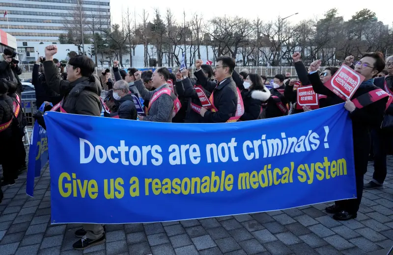 韓國醫界罷工潮持續！分析：年輕醫師不認為醫療是公共財