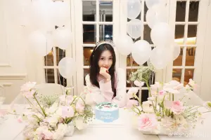Angelababy生日曝7歲兒子正面照!一家四口超狂基因證實她沒整型