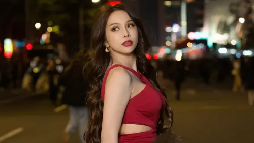 小A辣證實代表「台灣小姐」赴泰國選美！粉絲見辣照嗨喊：第一名
