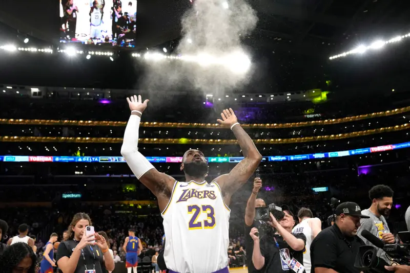 ▲「詹皇」LeBron James成為「40000分」俱樂部目前唯一的會員，但所屬的洛杉磯湖人最終以114:124輸給丹佛金塊。（圖／美聯社／達志影像）