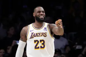 NBA／湖人114:124不敵金塊！詹皇成4萬分史上第一人　Jokic砍35分
