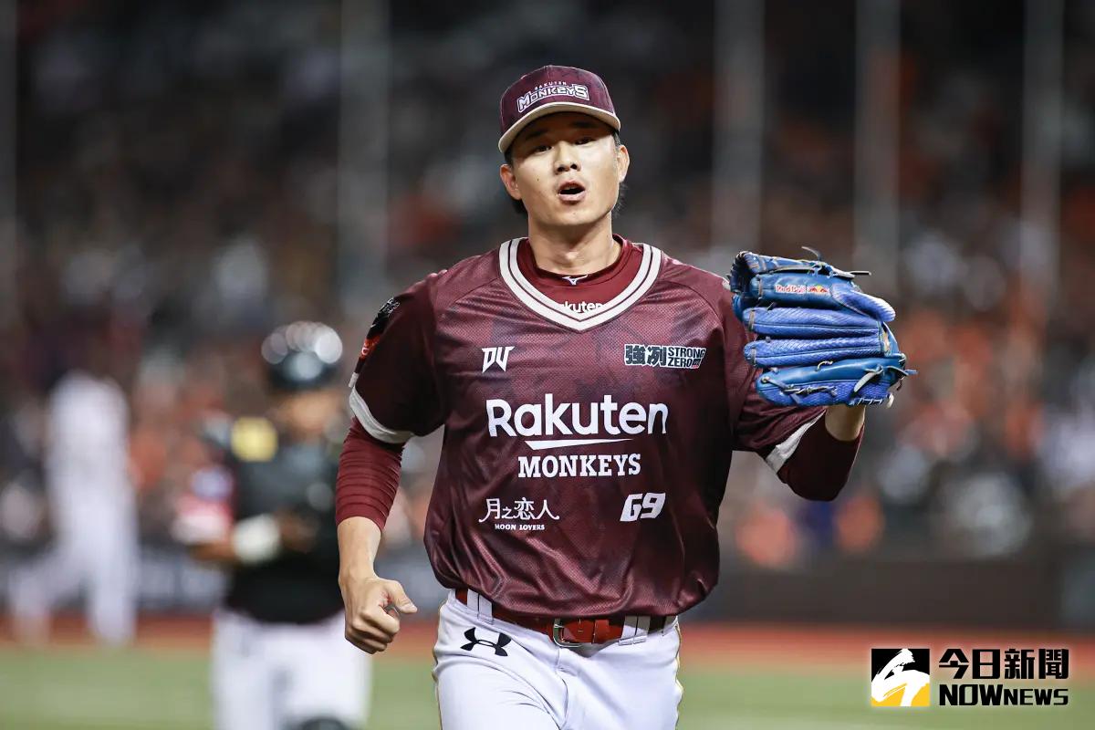 ▲樂天桃猿中繼投手黃子鵬獲得加薪。（圖／記者葉政勳攝）