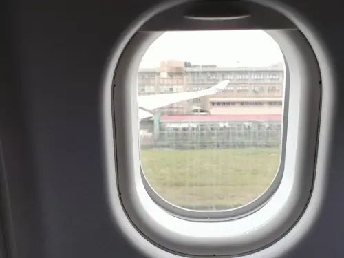 影/降落松機2次失敗!華航機長轉降桃機 全機乘客落地感動鼓掌