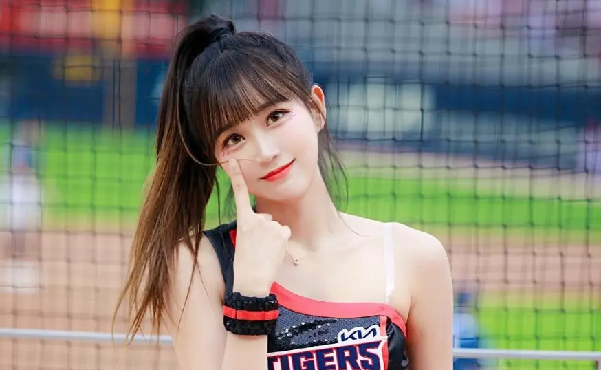 ▲中信兄弟Passion Sisters新成員！韓籍女神邊荷律、李丹妃加入。（圖／邊荷律IG)