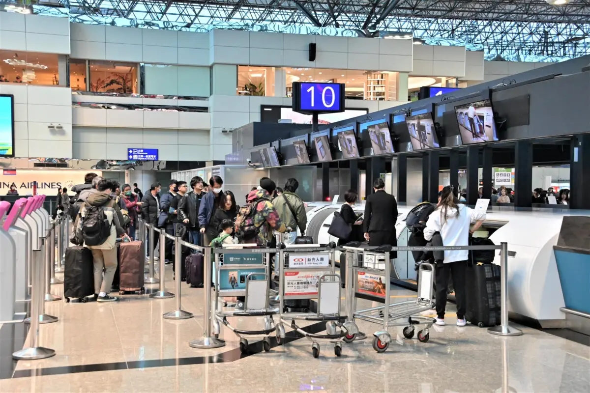 ▲ 出國人潮在疫情過後大爆發，有些人喜歡比較彈性的自由行，也有許多人會想找旅行社直接跟團。（圖／NOWnews資料照）