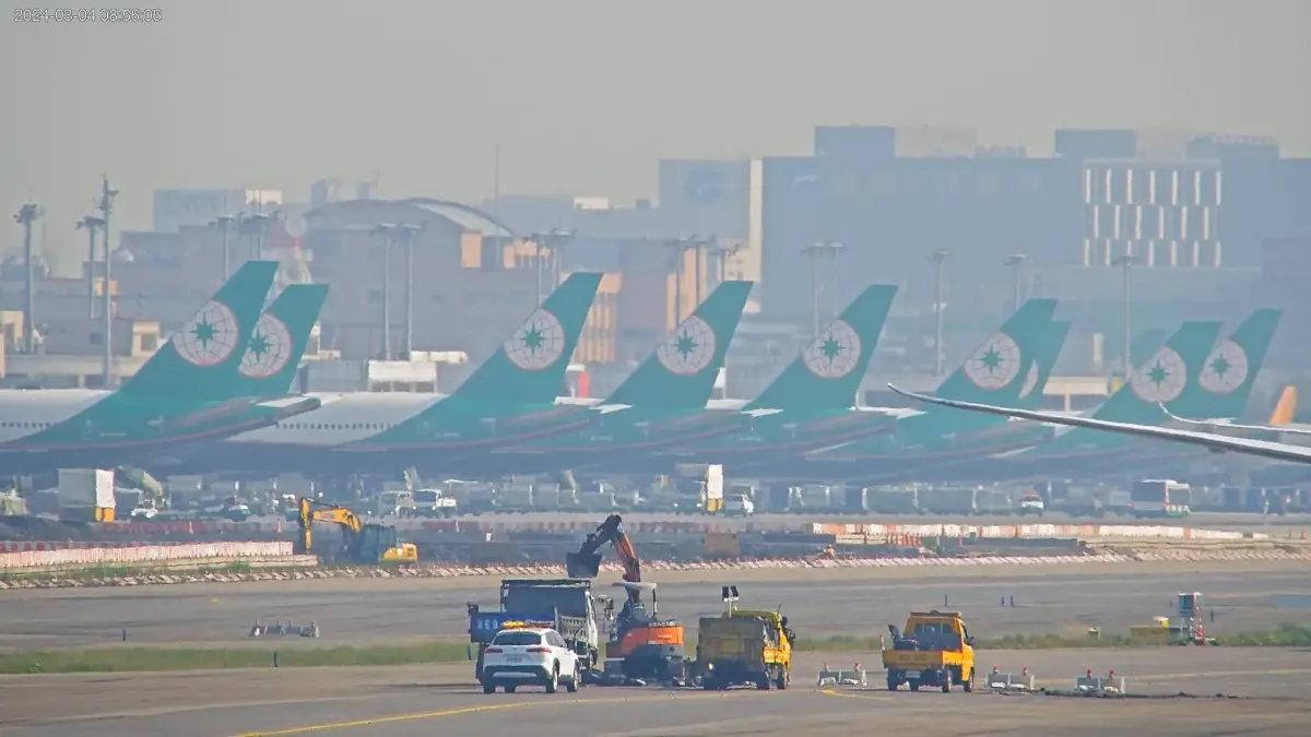 ▲桃園機場南跑道於3日進行年度歲修，然航班流量超出預期，導致多架班機起降延誤，引起公眾不滿。（圖／資料照片）