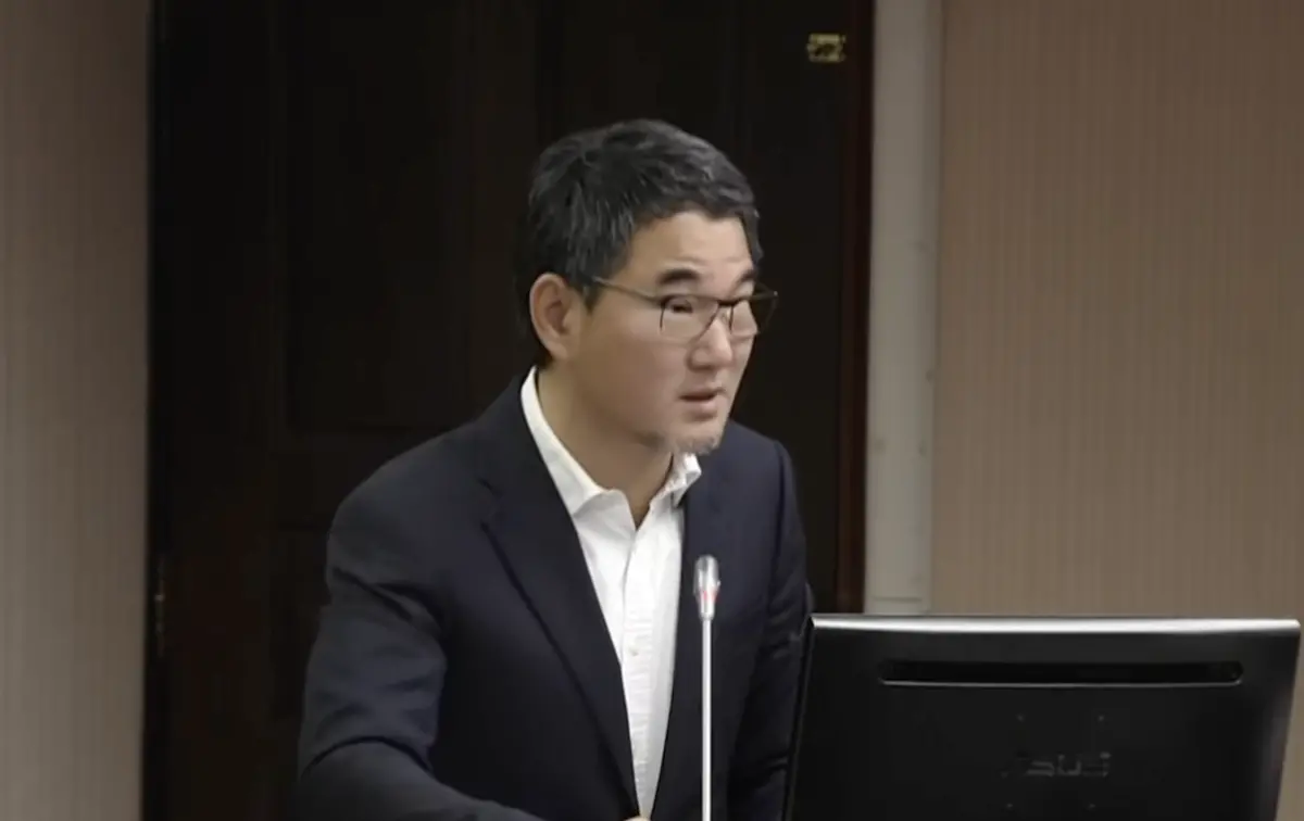 ▲民進黨立委劉建國批評，過去台灣食品被中國發現有違規，是採取「無限期」禁止輸入，兩岸處理強度顯然不對等，希望衛福部展現魄力。（圖／立院直播擷取）