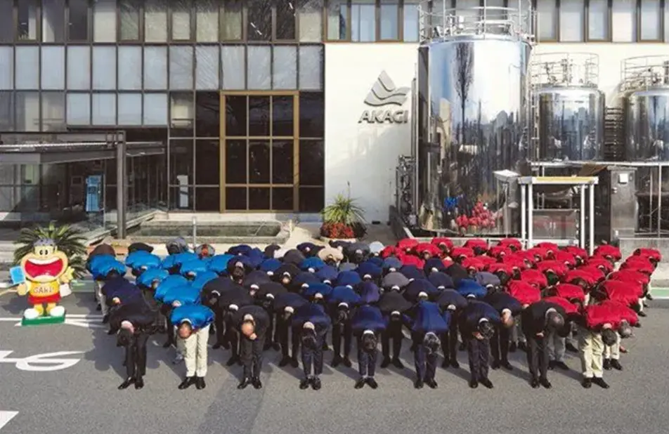 ▲國民冰品「ガリガリ君」，將睽違8年再度漲價，從日幣70圓漲至80圓（約新台幣17元），讓公司過去準備的全體員工鞠躬道歉。（圖／取自赤城乳業株式會社網站）