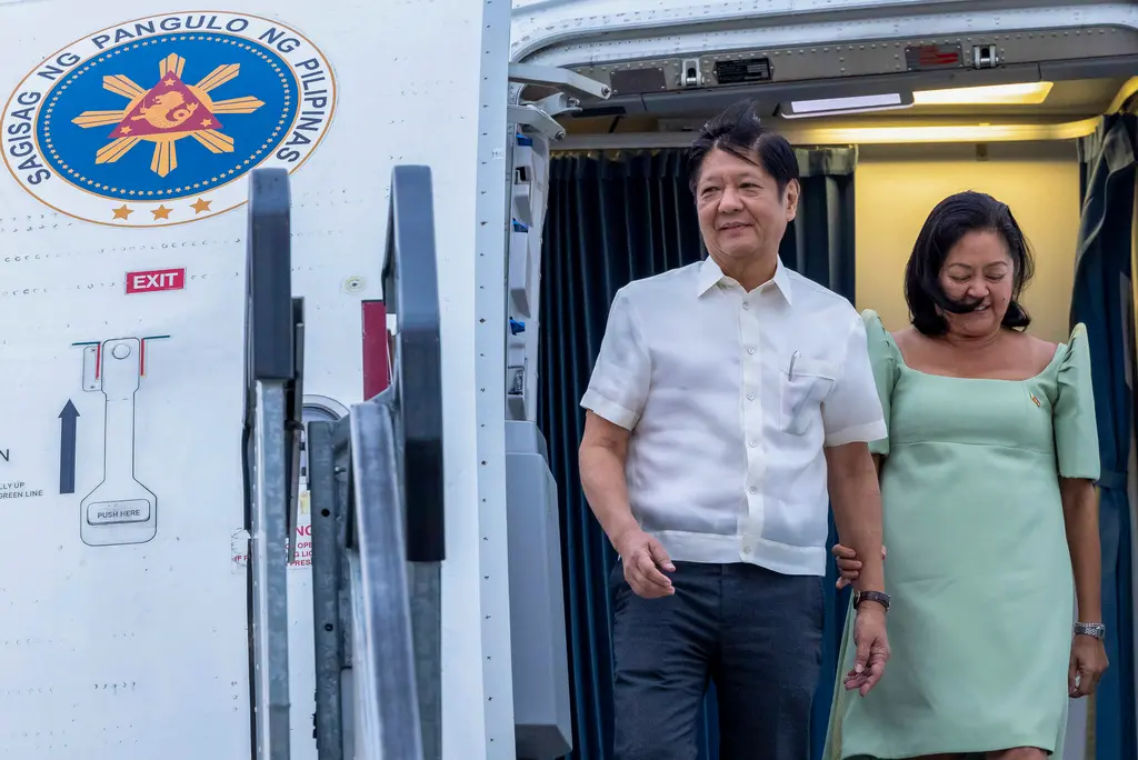 ▲「東南亞國家協會-澳洲峰會」（ASEAN-Australia Special Summit）在澳洲墨爾本登場，南海主權爭議是各方關注焦點。圖為菲律賓總統小馬可仕與夫人路易絲。（圖／美聯社／達志影像）