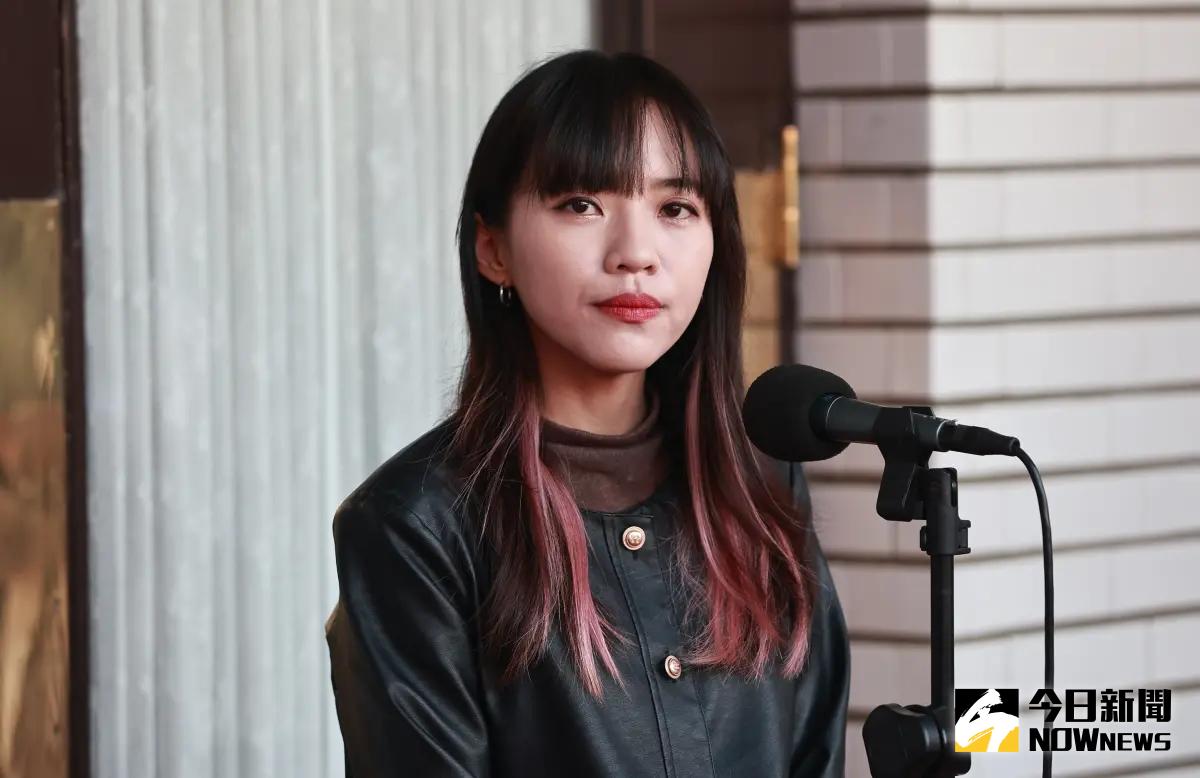 ▲在野黨拋出縮短陸配入籍台灣年限，黃捷新增提案陸配入籍需宣誓放棄中國公民身分並效忠台灣，強調宣誓具法律效力，違反會被註銷戶籍。（圖／記者葉政勳攝）