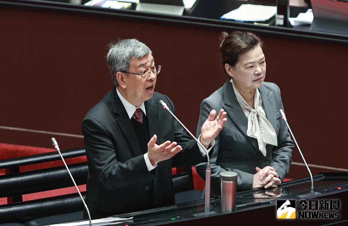 ▲行政院長陳建仁（左）、經濟部長王美花（右）針對電價調漲議題表示，會將「物價的影響會控制到最低」。（圖／記者葉政勳攝 , 2024.03.05）