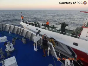 影／中菲南海撞船釀4人傷！菲律賓召見中國外交官抗議　北京反嗆

