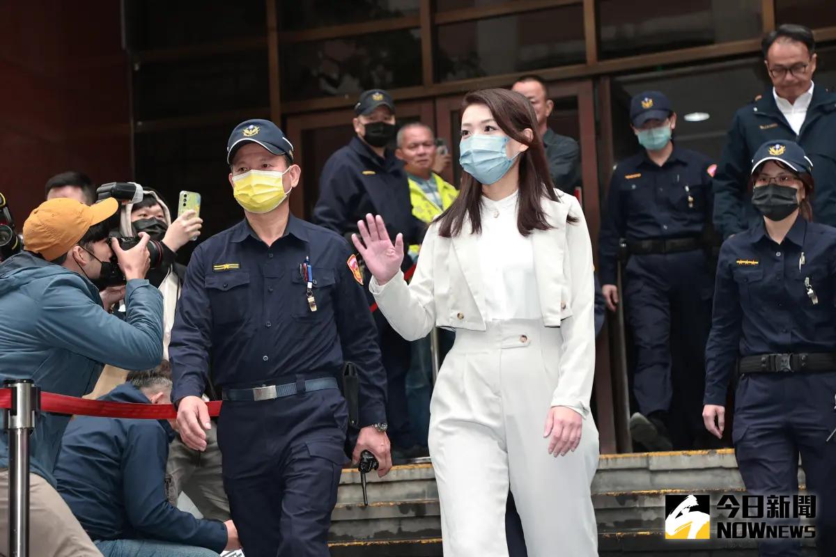 ▲高虹安遭爆用二備金赴越南，面對質疑市府聲稱加碼招商行程，綠議員質疑沒有官員陪同，一個人要招什麼商。（圖／記者葉政勳攝）