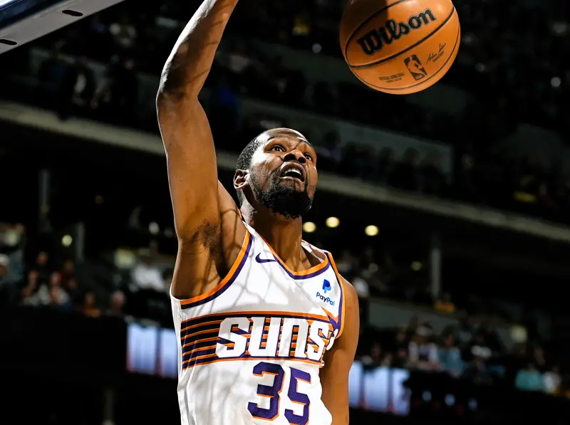 ▲太陽Kevin Durant今(6)日在關鍵時刻再度扮演「死神」，全場轟下35分、8籃板。（圖／美聯社／達志影像）