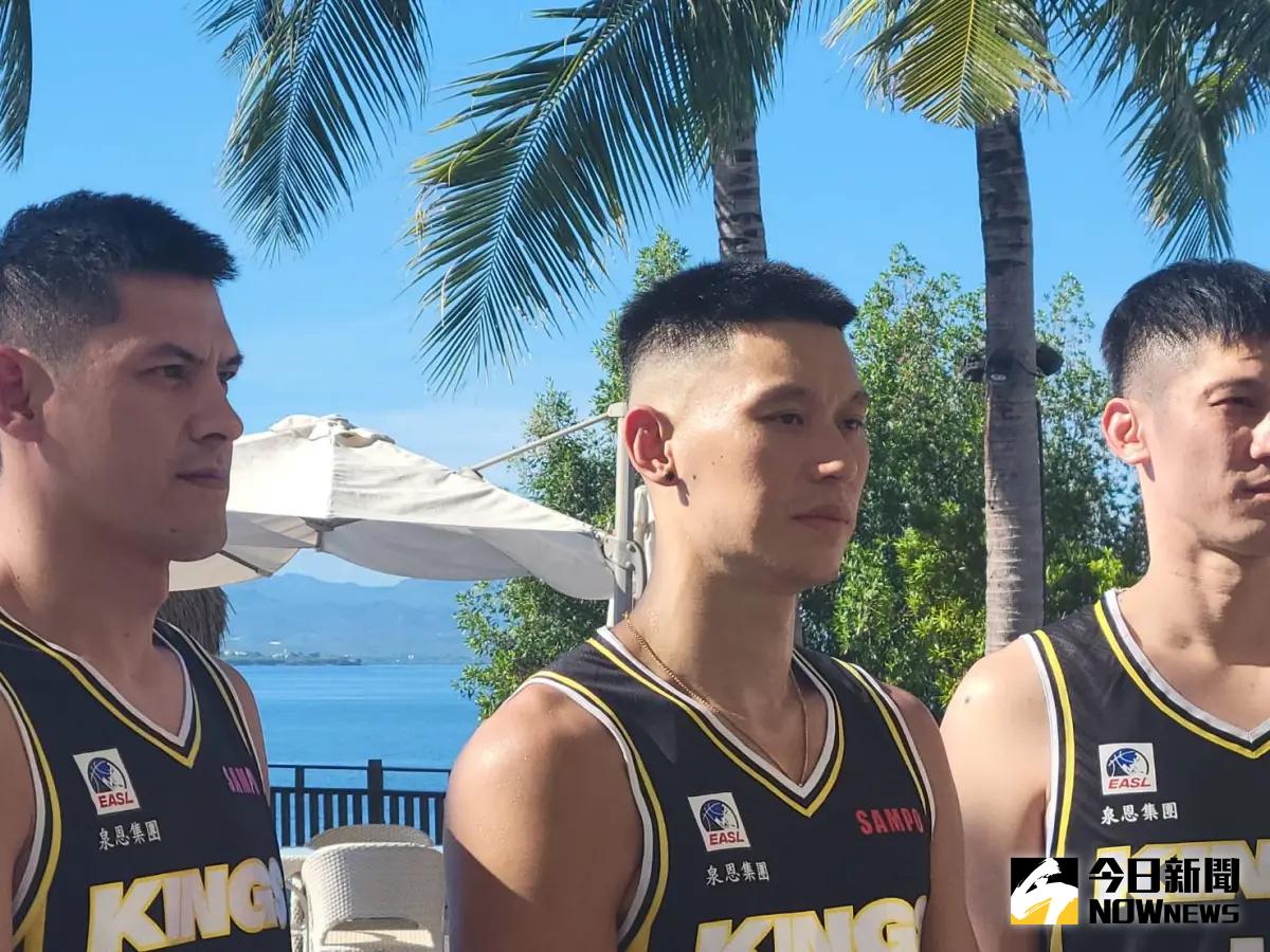 ▲東超首席商務官Mark Fischer受訪時表示，林書豪（圖中者）當年「林來瘋」的魅力對亞洲籃球影響深遠，同時也肯定PLG聯盟在台灣籃球界的耕耘，賽事水準和行銷都很出色。（圖／記者黃建霖攝）