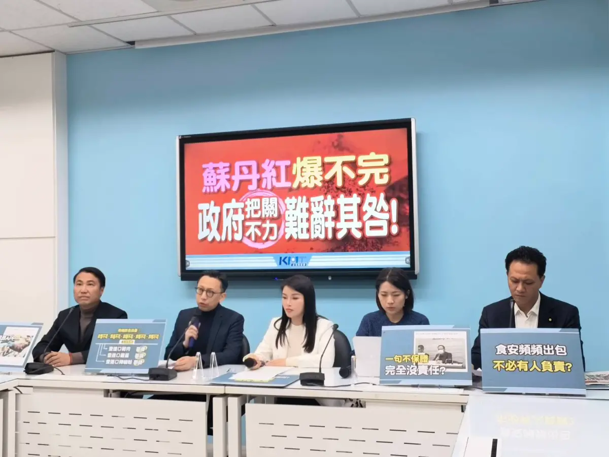 ▲國民黨副書記長徐巧芯表示，正在回收有問題的商品，都還能買得到。（圖／國民黨提供）