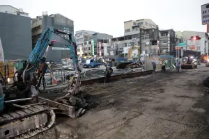 ▲除了五妃街案，黃偉哲也要求全面檢測建設公司的相關建案。(圖／台南市政府提供)