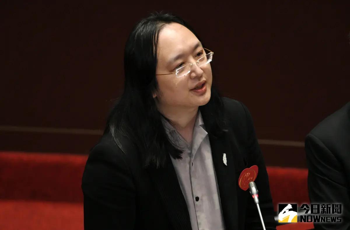 ▲數位部長唐鳳即將在520謝摁。（圖／記者林調遜攝）