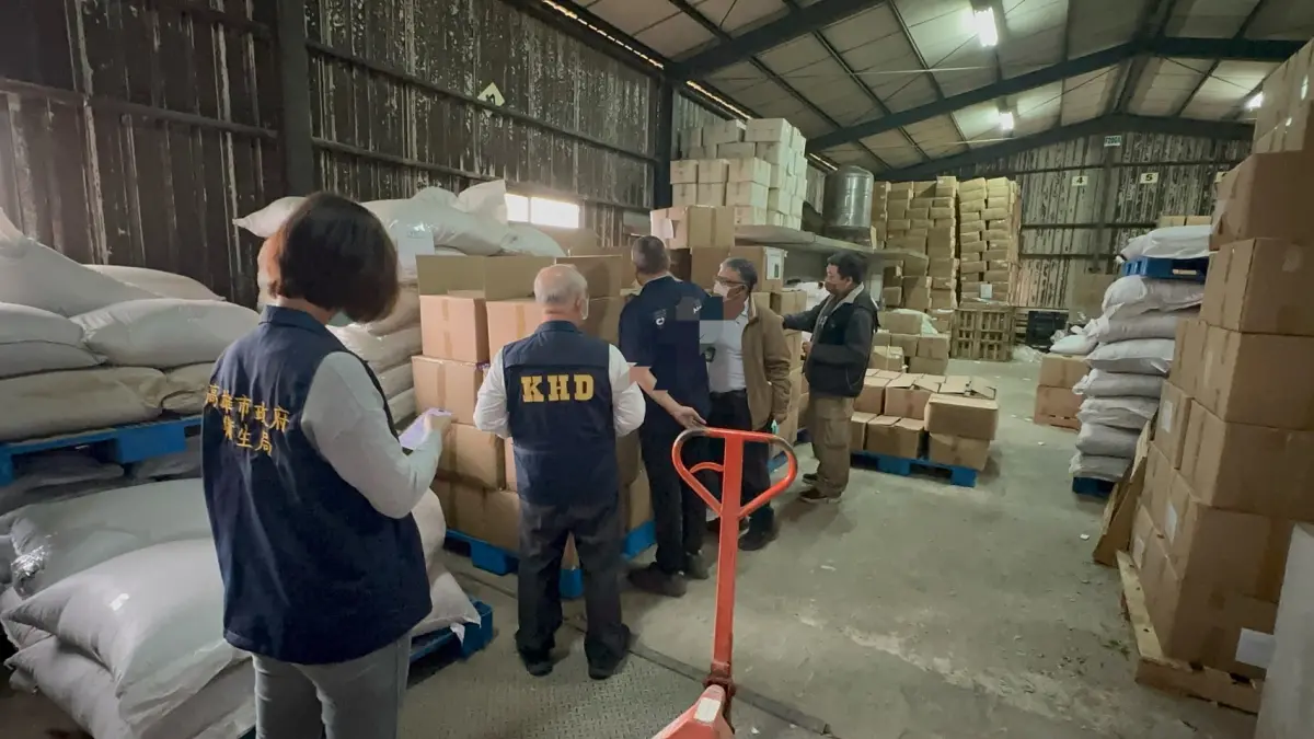 ▲高市府衛生局再查獲製售含蘇丹紅辣椒粉，加重處分津棧停業6個月重罰438萬元。（圖／高市衞生局提供）