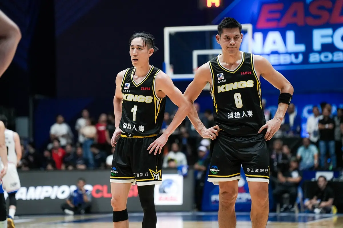 ▲林書緯和楊敬敏發生掉球失誤，賽後楊敬敏認為，自己當下不夠果決，選擇傳球導致失誤，將錯誤歸咎於自己的判斷。（圖／東超提供）