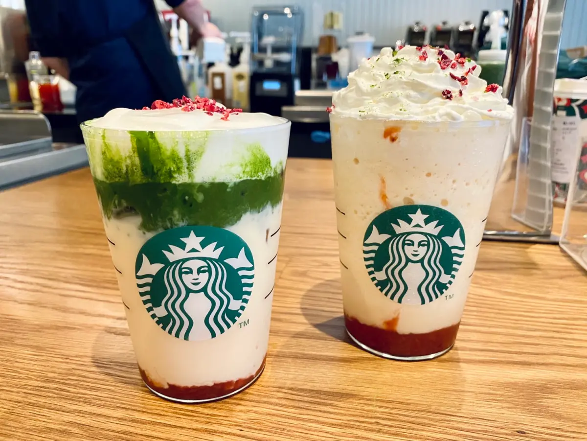 ▲4月4日至4月7日兒童清明連假，手搖飲料優惠一次整理，星巴克先喝「買一送一」、再喝4天連假「第二杯半價」；迷客夏外送85折；再睡5分鐘X壽司郎「喝的sushi奶蓋」加購49元。（圖／記者蕭涵云攝）