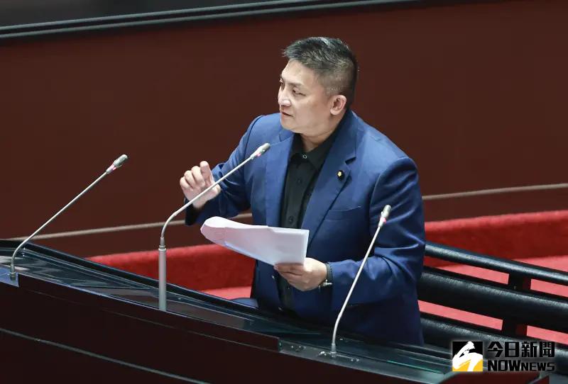 ▲新科國民黨立委吳宗憲曾任檢察官,有著「貪官剋星」的稱號。但當選立委後,不少人誤以為是綜藝天王吳宗憲跨入政壇。(圖/資料照片)