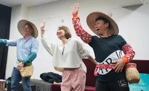 ▲法比歐(左起)、郎祖筠、郭子乾出席《把我娶回家》媒體探班記者會。(圖/春河劇團提供) ▲法比歐(左起)、郎祖筠、郭子乾出席《把我娶回家》媒體探班記者會。(圖/春河劇團提供)