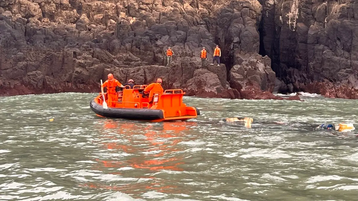 ▲金門東碇島附近海域發生中國籍漁船翻覆意外，兩岸在30日達成共識。（圖／海巡署提供）