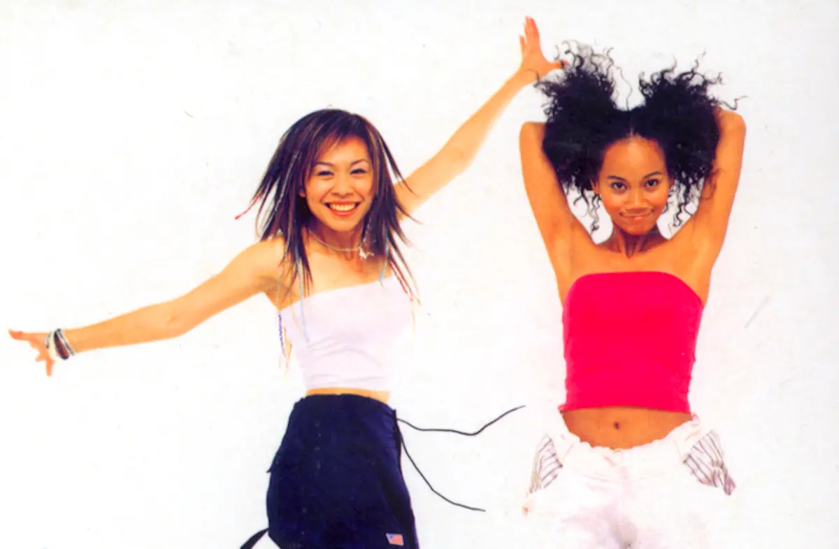 ▲「阿爆&Brandy」於2003年出道，推出的首張專輯就打敗S.H.E，奪下該屆金曲獎的「最佳演唱組合獎」。（圖／翻攝台灣流行資料庫）