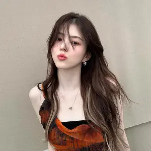 韓韶禧 惠利 柳俊烈 ▲韓韶禧和柳俊烈疑似熱戀中。