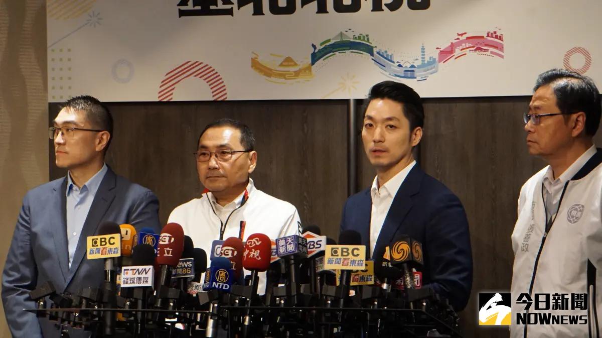 ▲台北市蔣萬安（右二）出席基北北桃市長層級會議後受訪。（圖／記者呂炯昌攝，2024.03.15）
