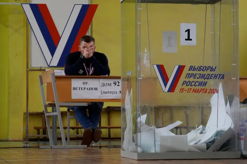 俄大選狀況多！聖彼得堡投票所被丟汽油彈　烏國俄佔領區也傳爆炸