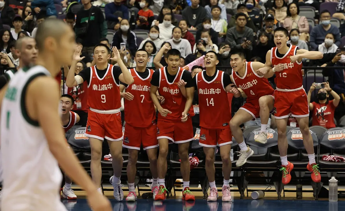 ▲HBL 17日最後一天賽程，男子組將由松山高中和東泰高中爭奪季軍，南山高中和光復高中爭冠軍；女子組陽明高中和金甌女中爭奪季軍，北一女中和普門中學爭冠軍。（圖／高中體總提供）