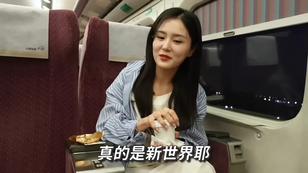 ▲一位脫北正妹飛來台灣觀光，旅途讓腦海中的刻板印象被顛覆了。（圖／取自YT@KT story）