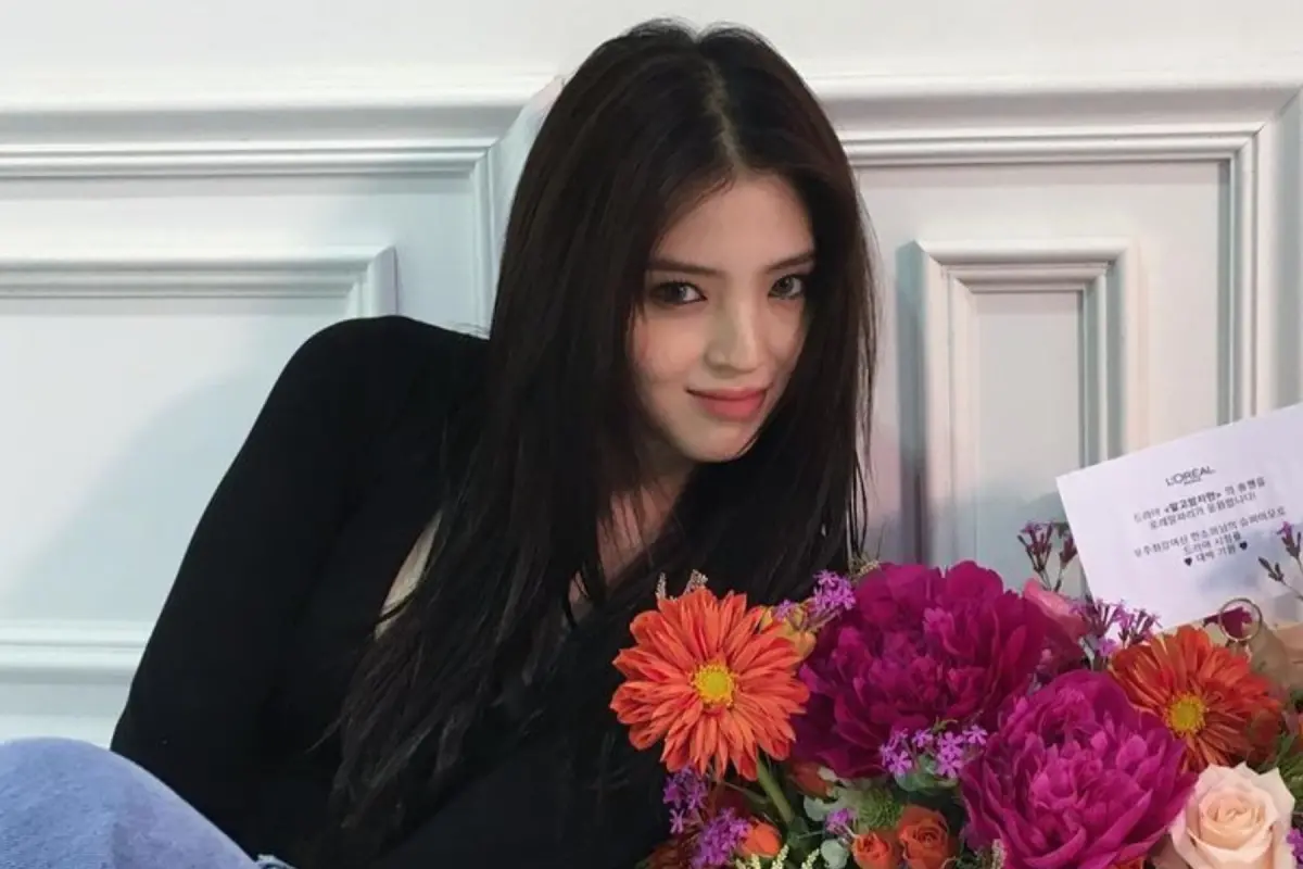 ▲韓韶禧認愛柳俊烈陷入小三疑雲，合作3年的銀行昨日宣布不續約，換掉韓韶禧。（圖／韓韶禧IG）