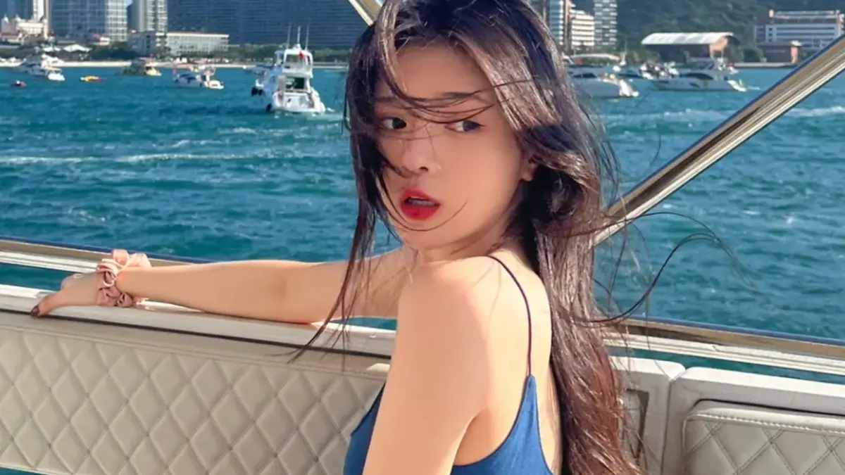 ▲擁有776萬粉絲的中國網紅潘雨潤曬出納稅證明，金額竟高達9503萬人民幣（約台幣4.18億元）。（圖／翻攝自潘雨潤小紅書）