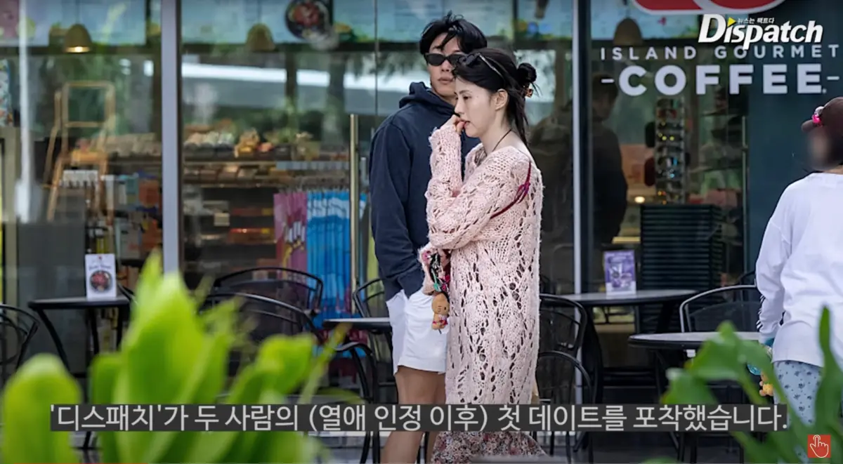 ▲韓韶禧與柳俊烈同遊夏威夷約會照曝光，照片裡韓韶禧頻繁「咬指甲」，讓不少網友看到直呼「好焦慮」。（圖／翻攝自YT@디스패치 / Dispatch）