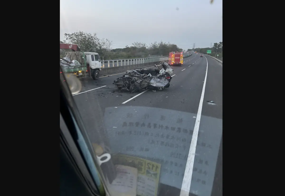 ▲國道3號北上328K處、烏山頭段，昨（19）日下午發生一起死亡車禍。（圖／翻攝畫面）