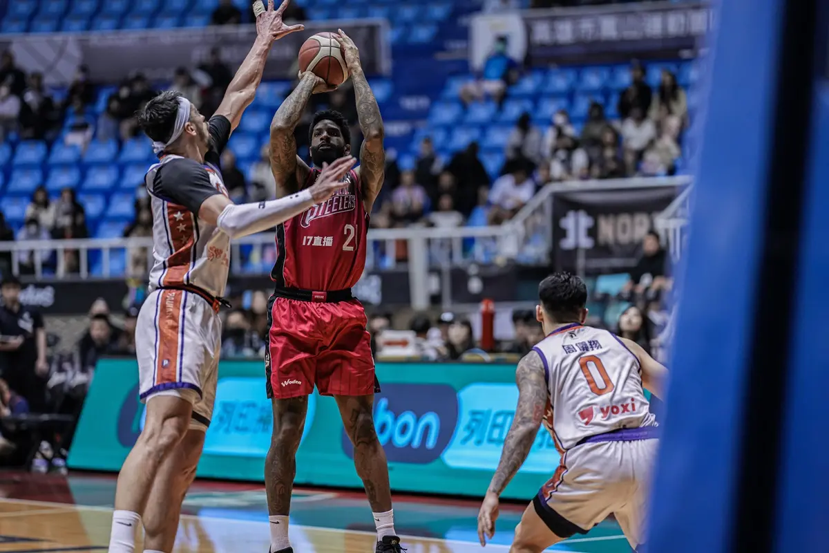 ▲鋼鐵人新洋將卡麥龍今日「開箱」拿下10分，總教練邱大宗認為團隊還在適應。（圖／鋼鐵人球團提供）