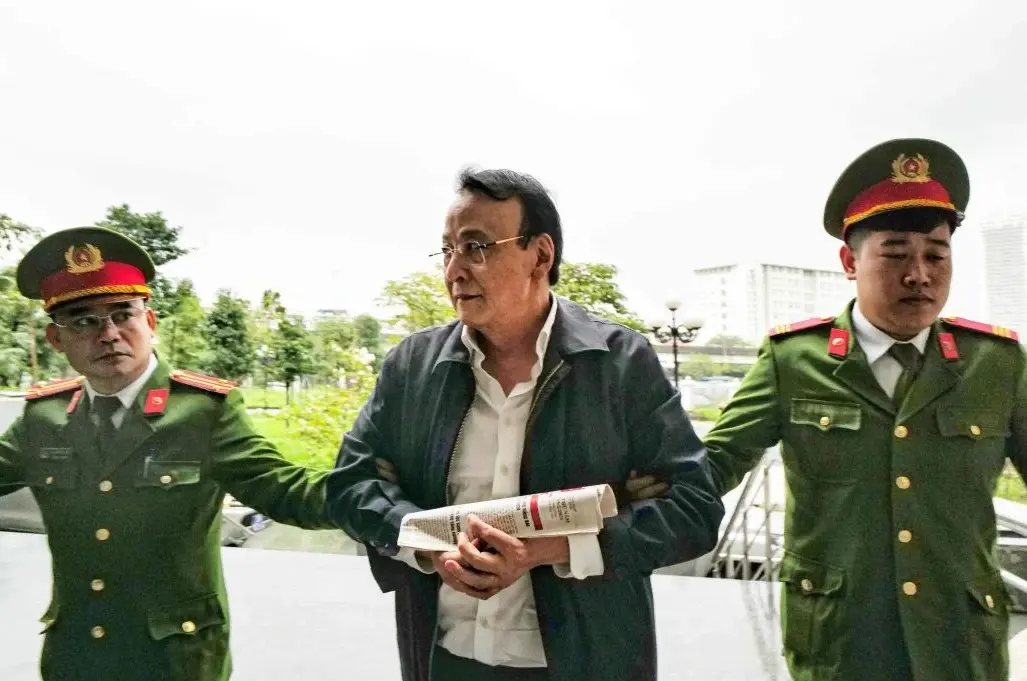 ▲越南知名房地產大亨杜英勇昨（19）日因被控在一宗總值3.55億美元（約新台幣106.5億元）中詐騙投資者而遭逮。（圖／翻攝自臉書）