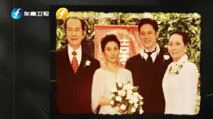 ▲何超蓮2003年與演員老公陳子聰結婚，夫妻倆一直以來都感情恩愛。