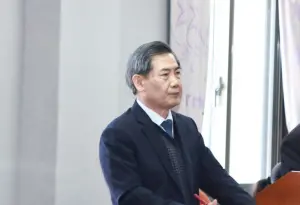 官員答詢狂跳針!黃國昌暴怒狂轟:浪費時間、司法院那麼大喔