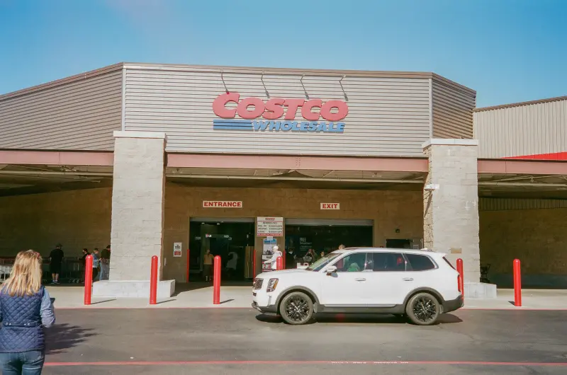 ▲美國會員制連鎖店Costco(好市多),向來以對客戶友好的退貨政策聞名,但也並非什麼都可以退。(示意圖/取自unsplash)
